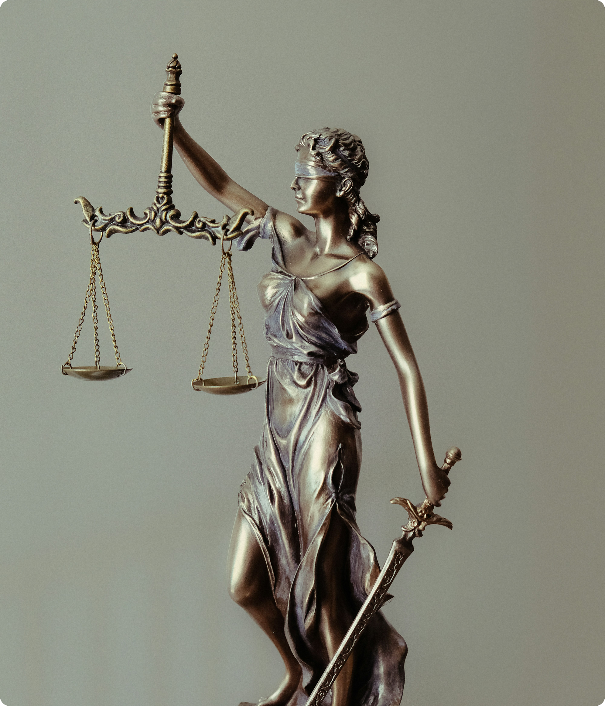 Lady Justice statue representing Beulah Barrister & Solicitor